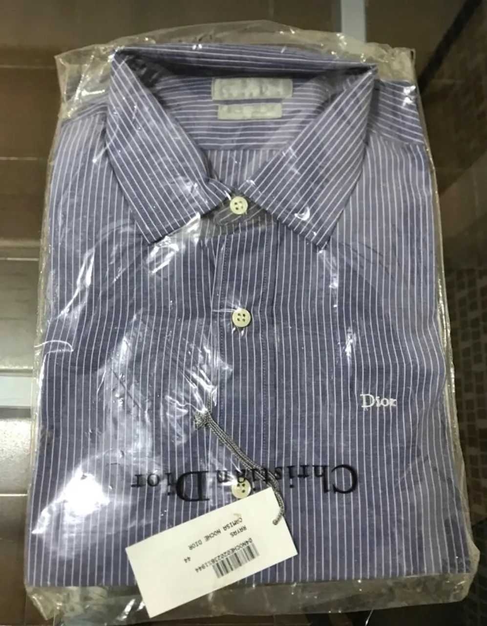 ? Luxo Máximo: Camisa Christian Dior - NOVA E LACRADA