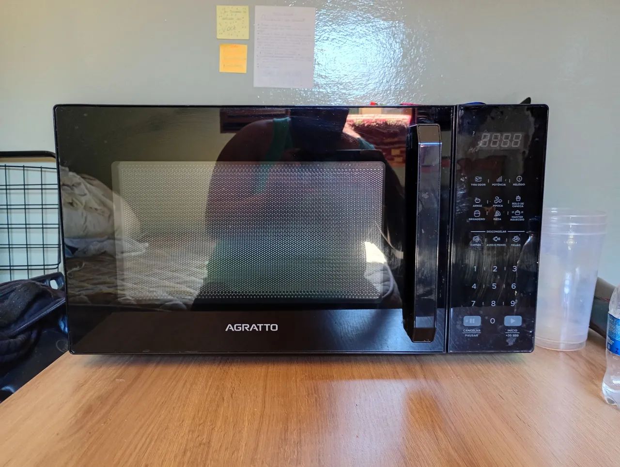 Forno de microondas 220v semi novo - Foto 2