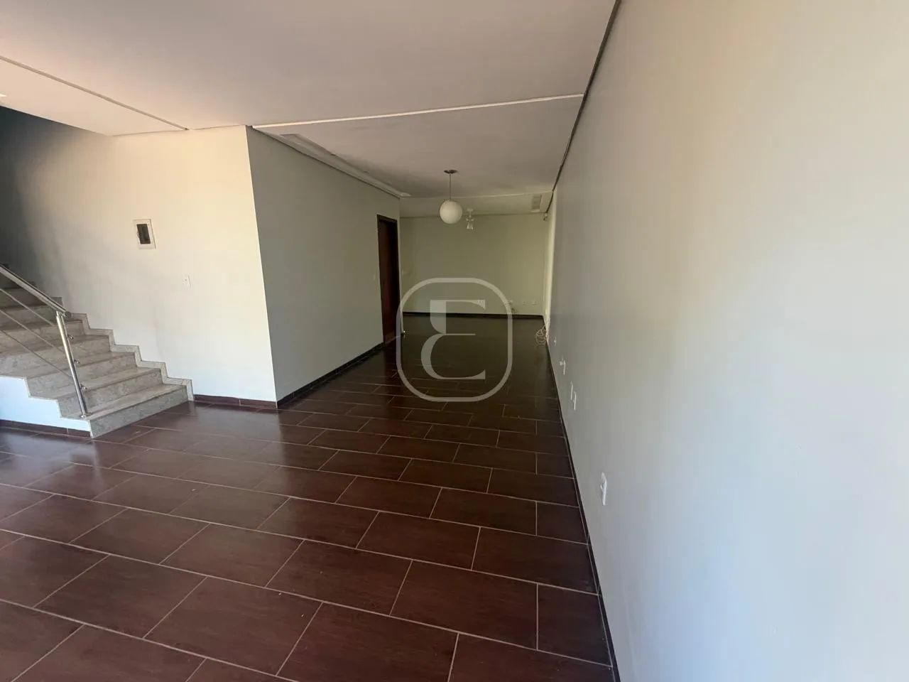Sobrado com 5 dormitórios para locação no bairro 208 sul - Foto 2