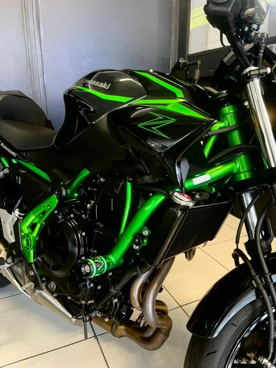 KAWASAKI Z650 2025 - Foto 2
