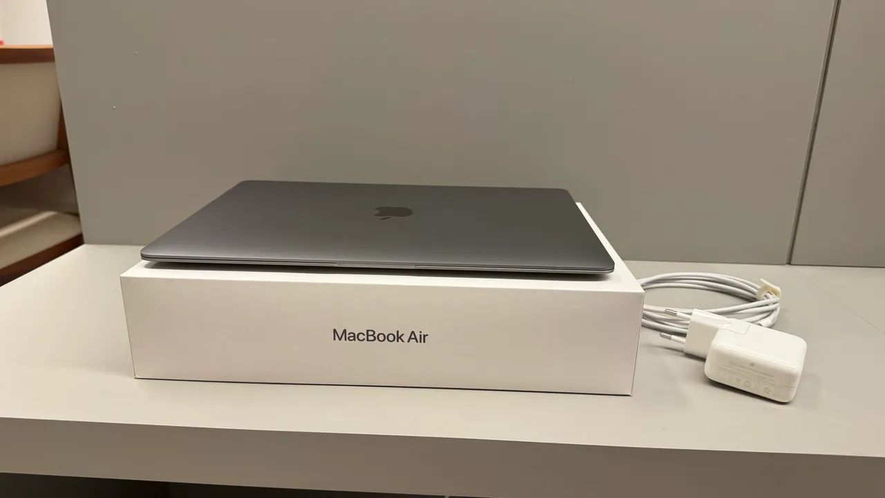 MacBook Air 8GB SSD 256 gb cinza M1 - Foto 4