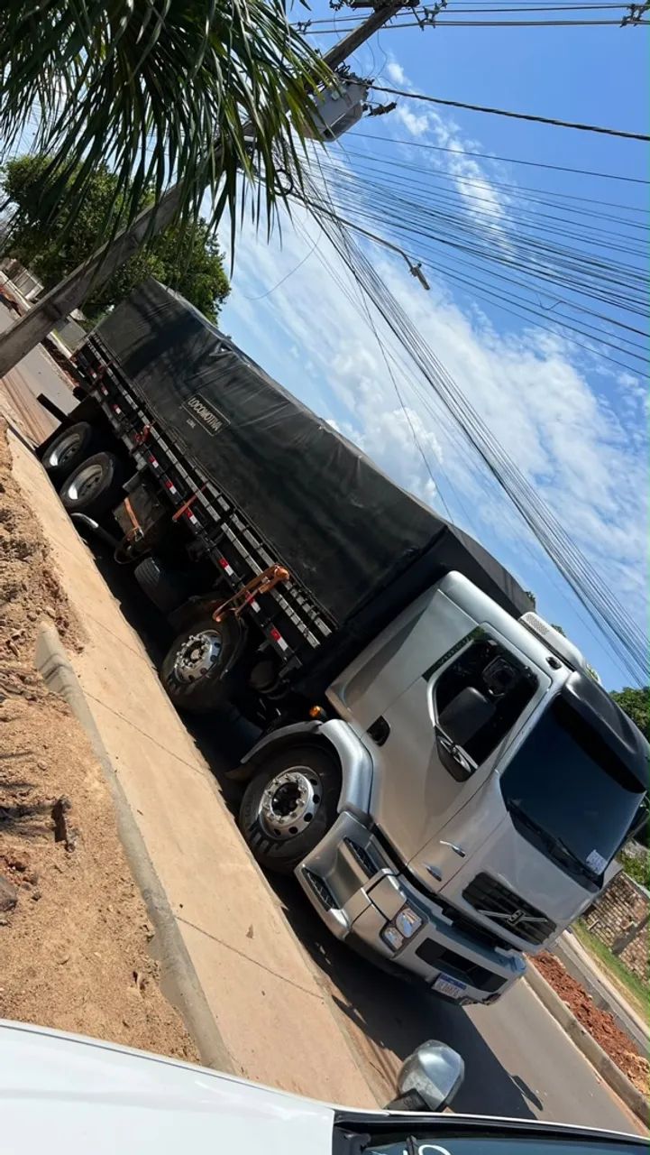 Caminhão volvo VM 260 