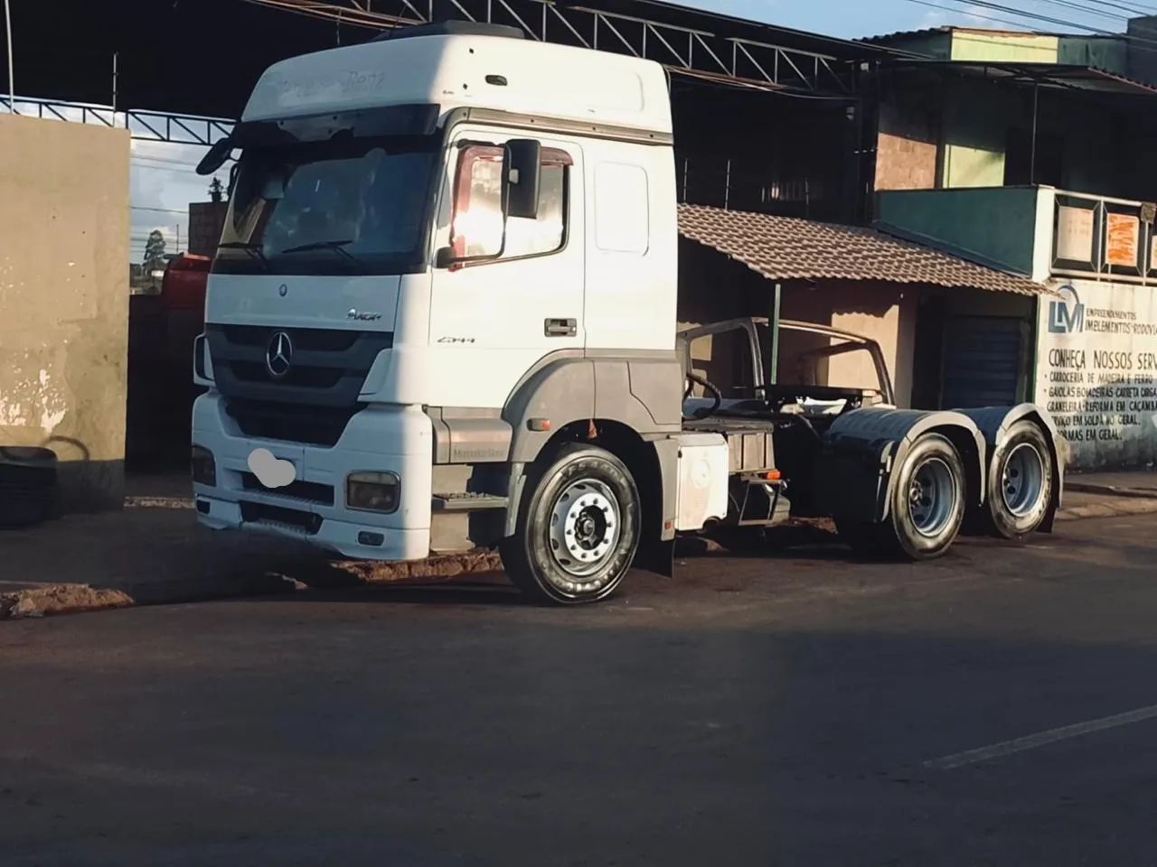 MB Axor 2018