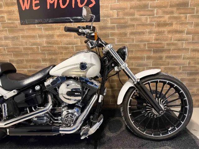 Harley Davidson Breakout 2017 - Foto 5