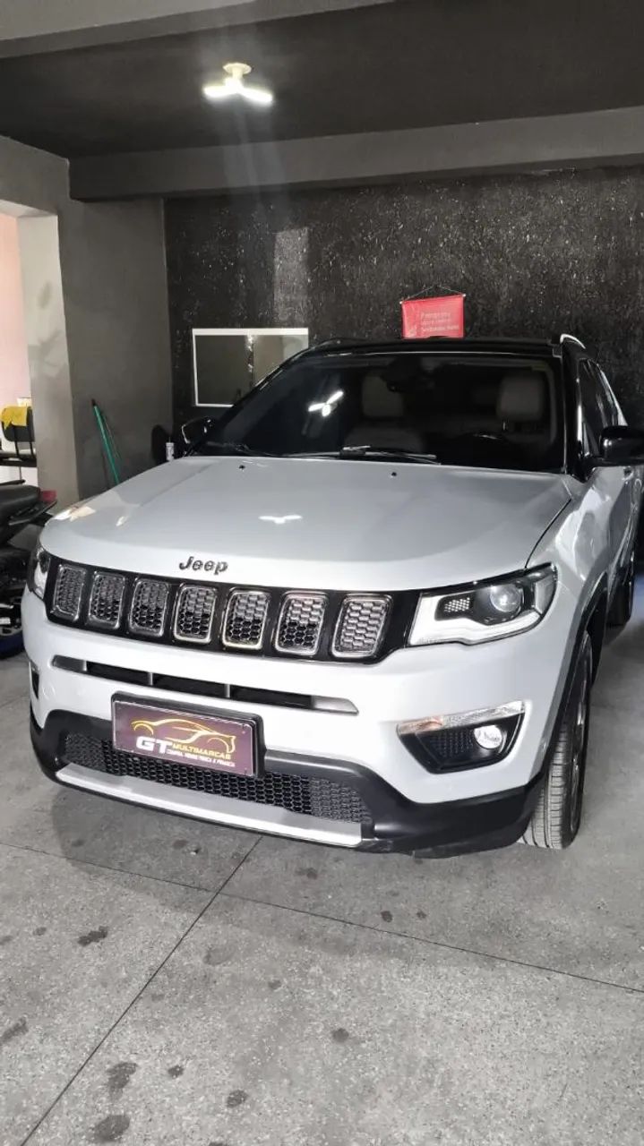 Jeep Compass COMPASS LONGITUDE 2.0 4x2 Flex 16V Aut. 2017