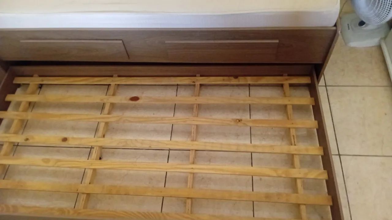 Cama com baú, colchão, gavetas e cama auxiliar.  - Foto 4