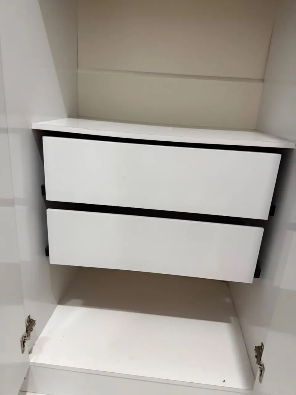 Guarda roupa 6 portas 