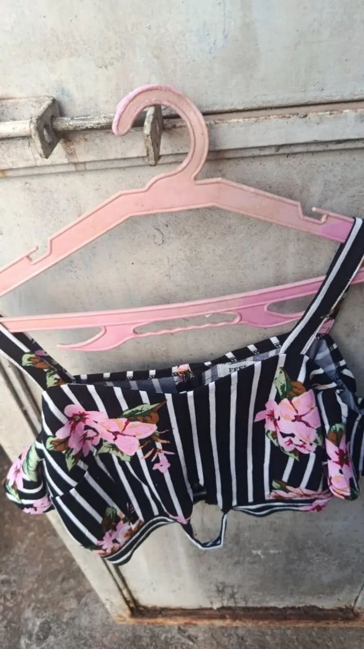  Cropped de listras pretas
