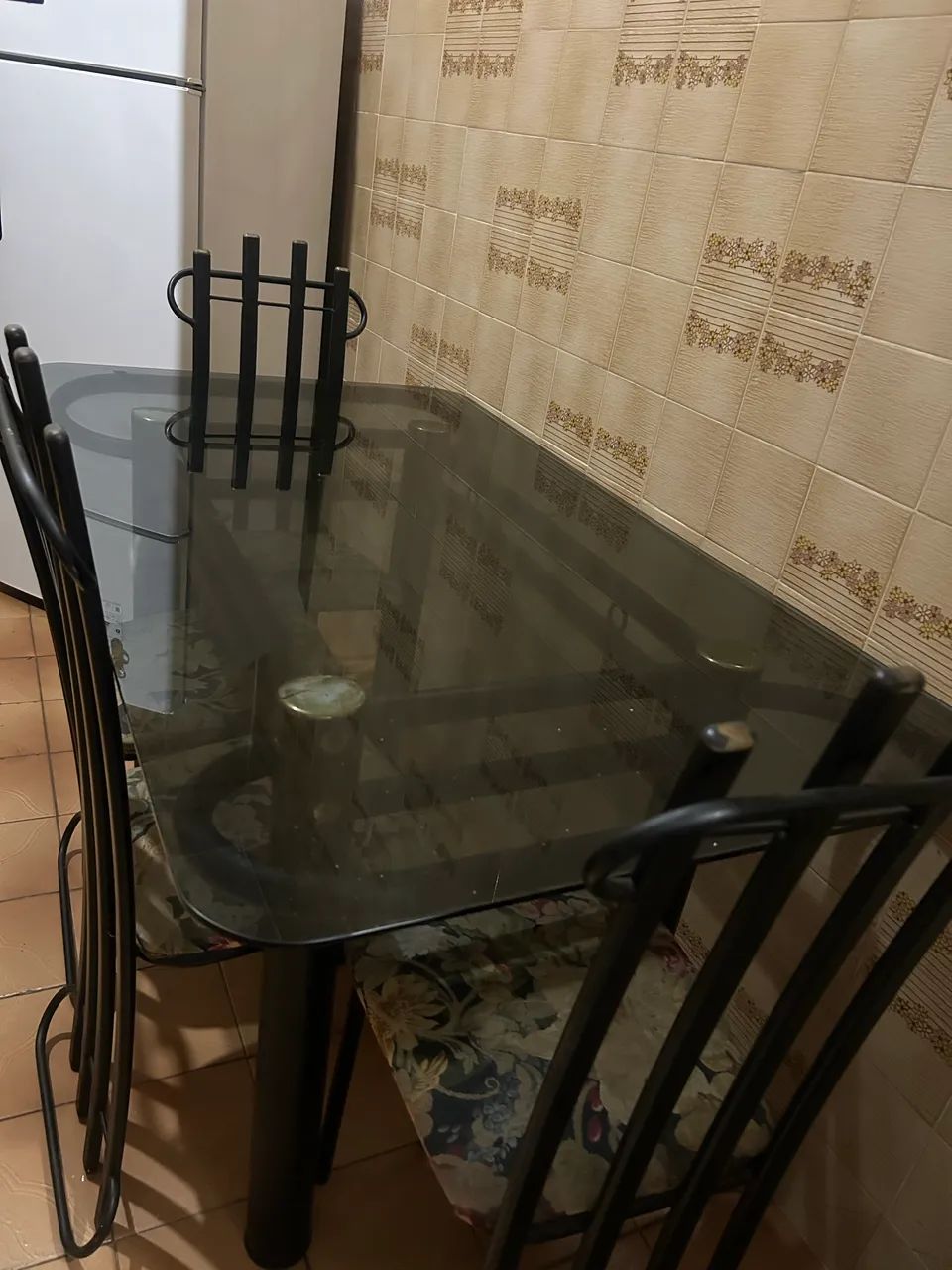 Mesa de vidro com cadeiras - Foto 3