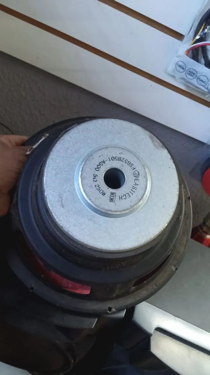 SUBWOOFER /250W / 50 OHMS /10 polegadas  - Foto 2