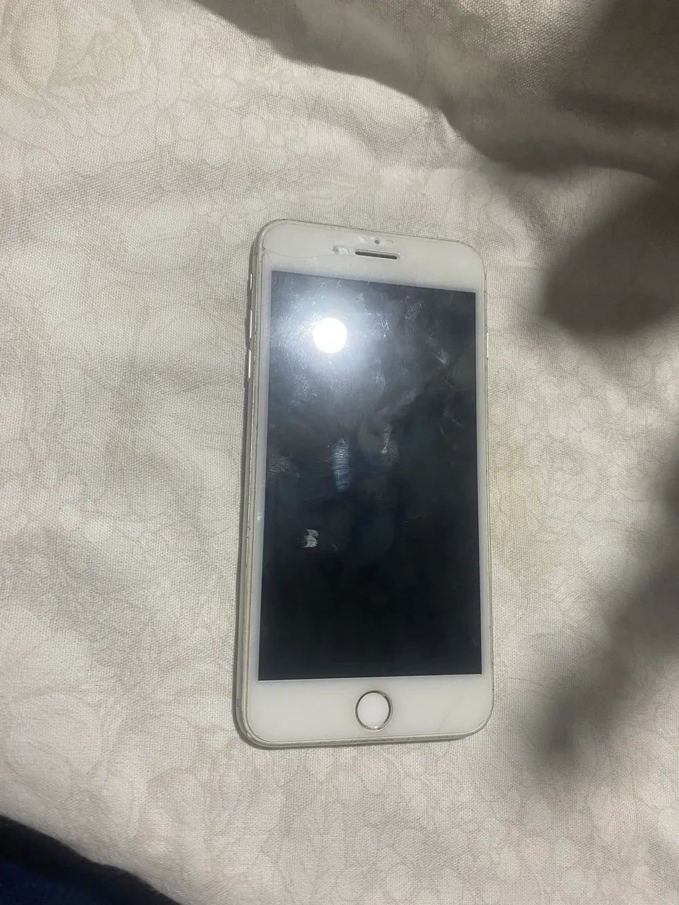 Vendo iPhone 8 Plus 64GB, funcionando normalmente - Foto 3