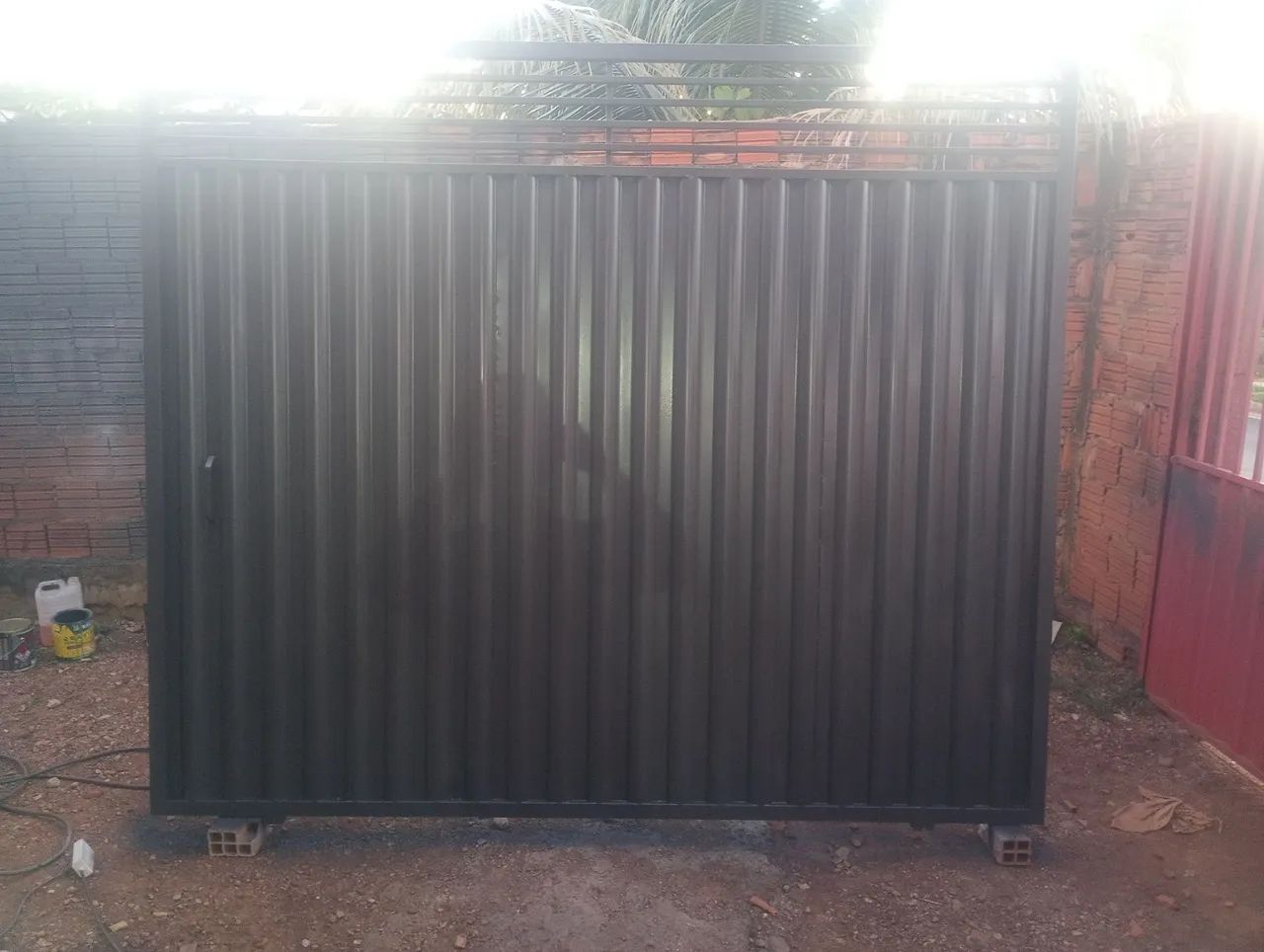 Portão fechado entregamos somente em várzea grande  - Foto 3