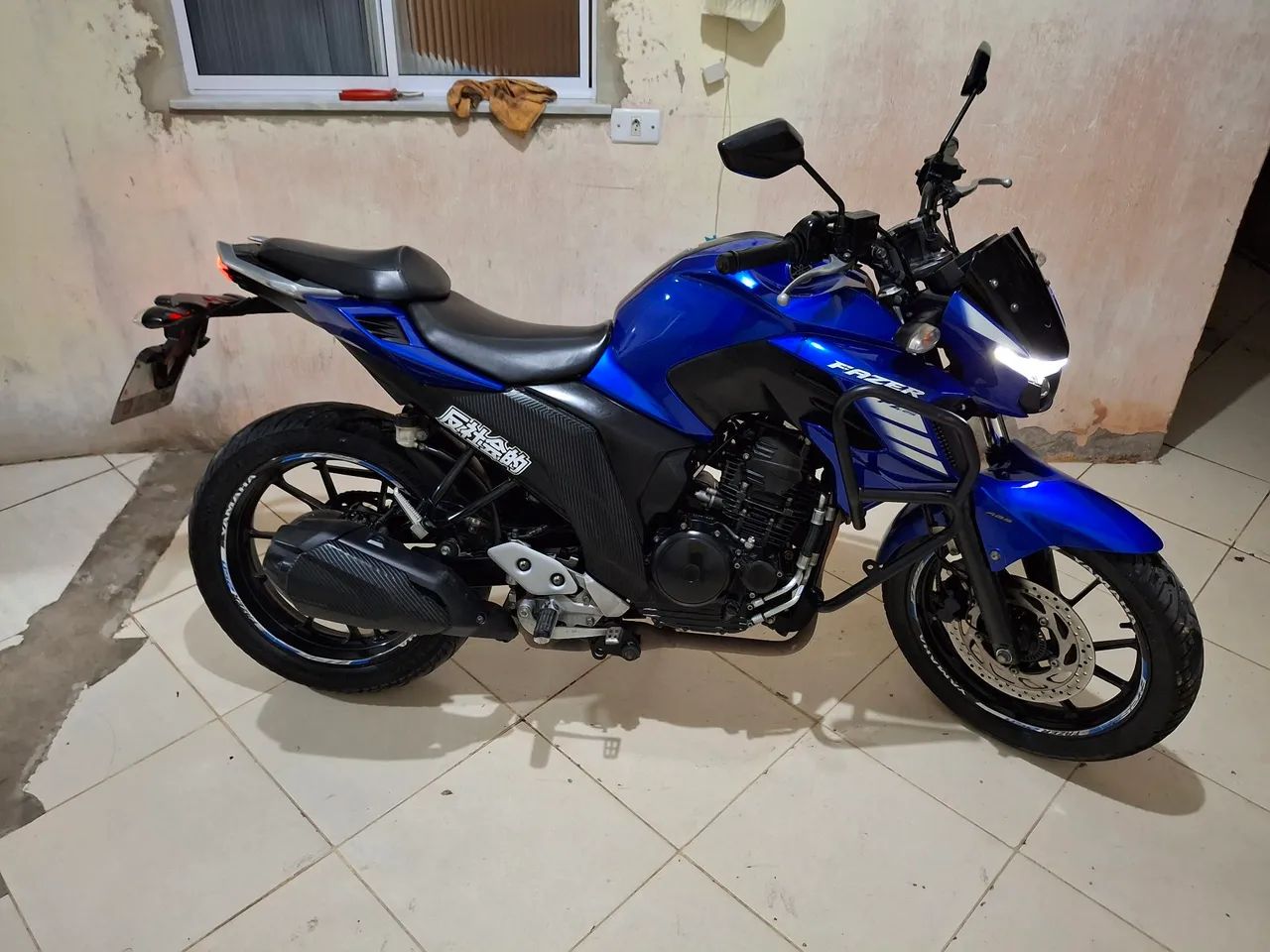 FZ25 2021 modelo 22
