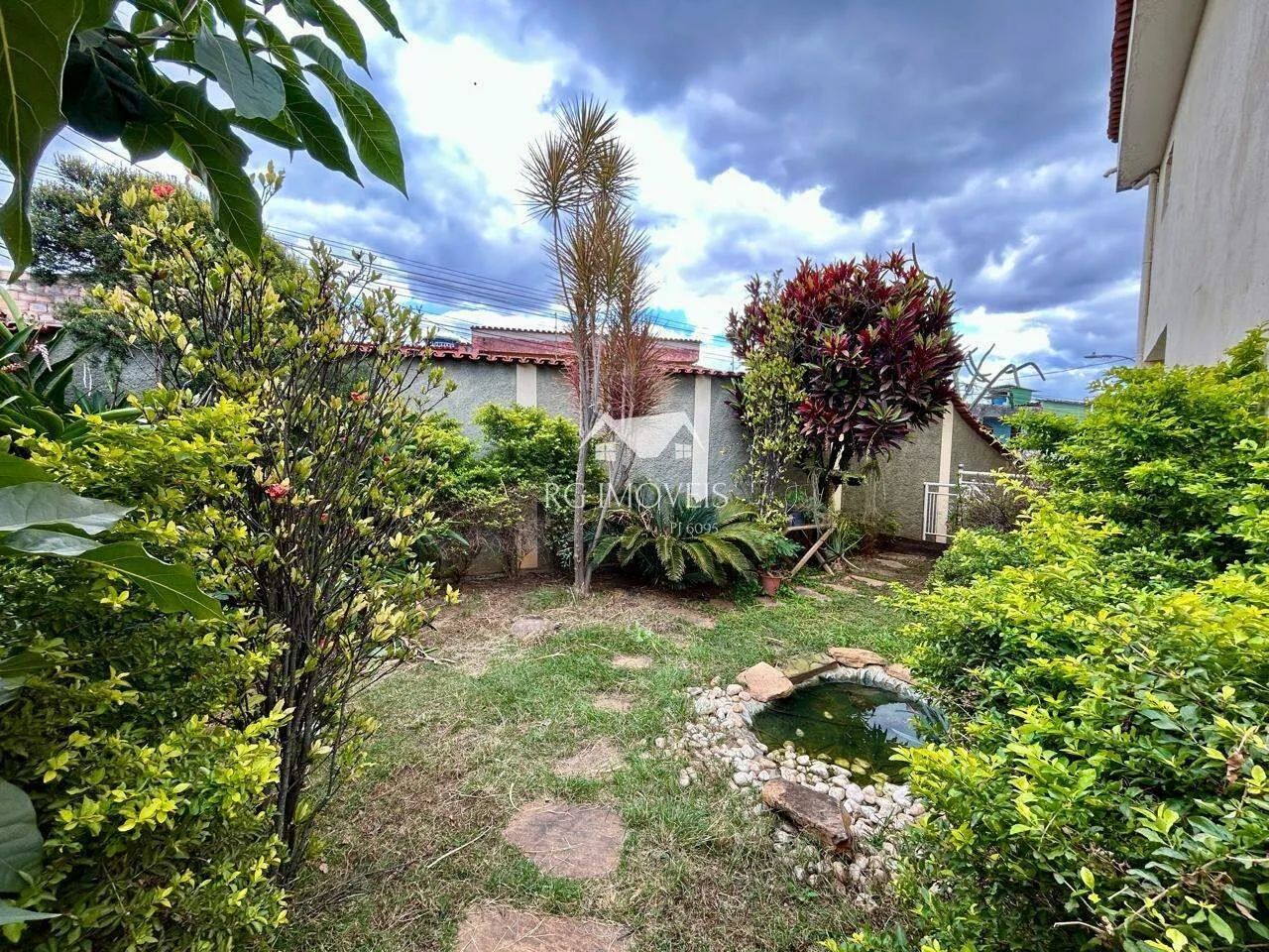 CASA 3 QUARTOS COM SUÍTE - MILIONÁRIOS - Foto 3