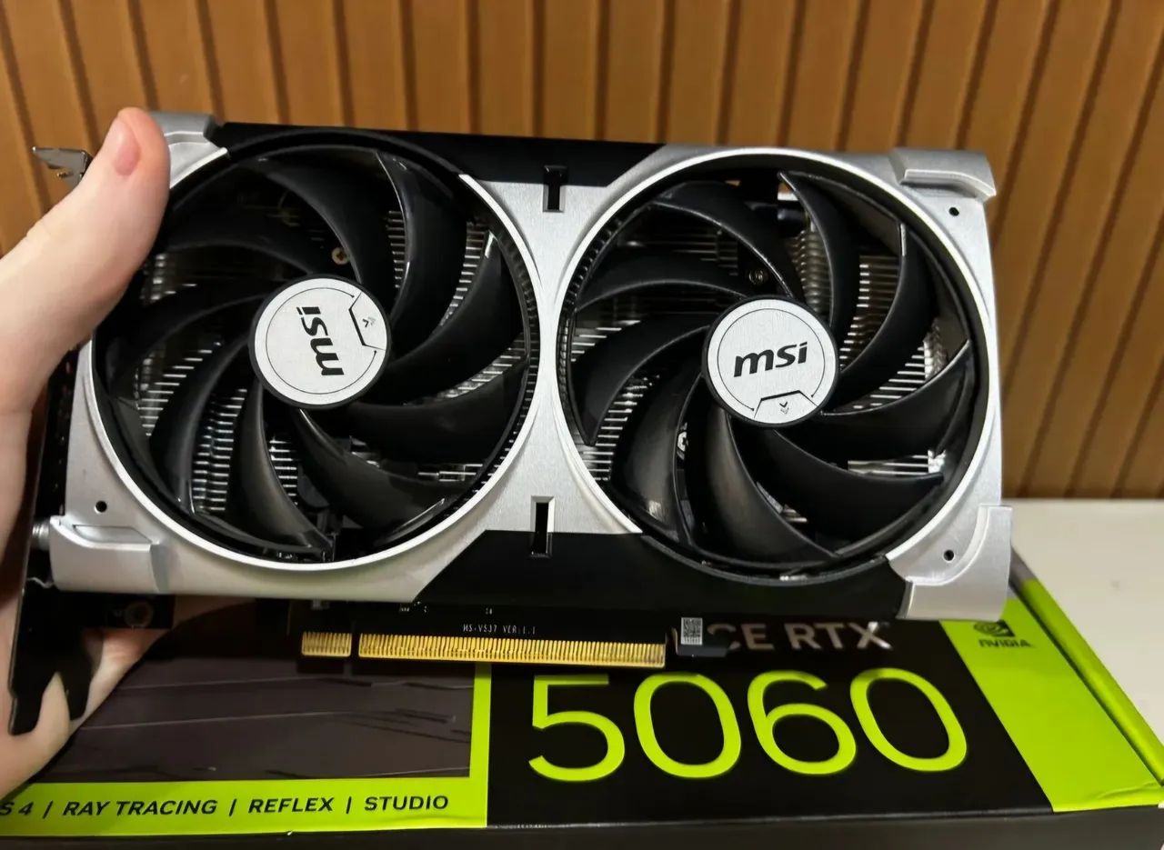 RTX 5060 VENTUS 2X MSI  - Foto 4