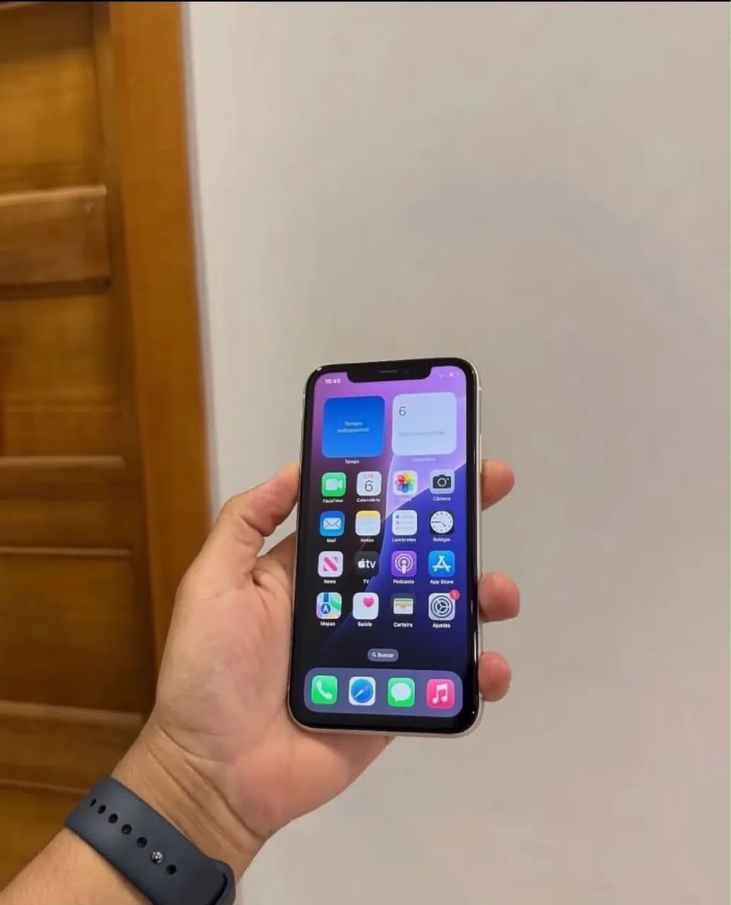 iPhone 11 
