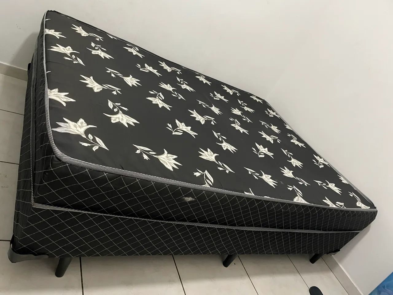 Cama box 