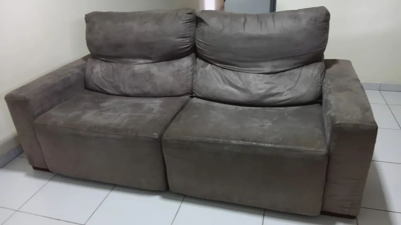 Mesa e sofá 