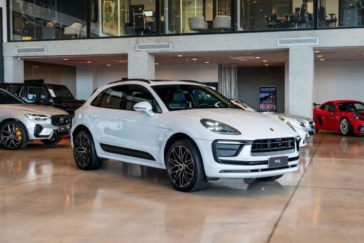 Porsche Macan 2025