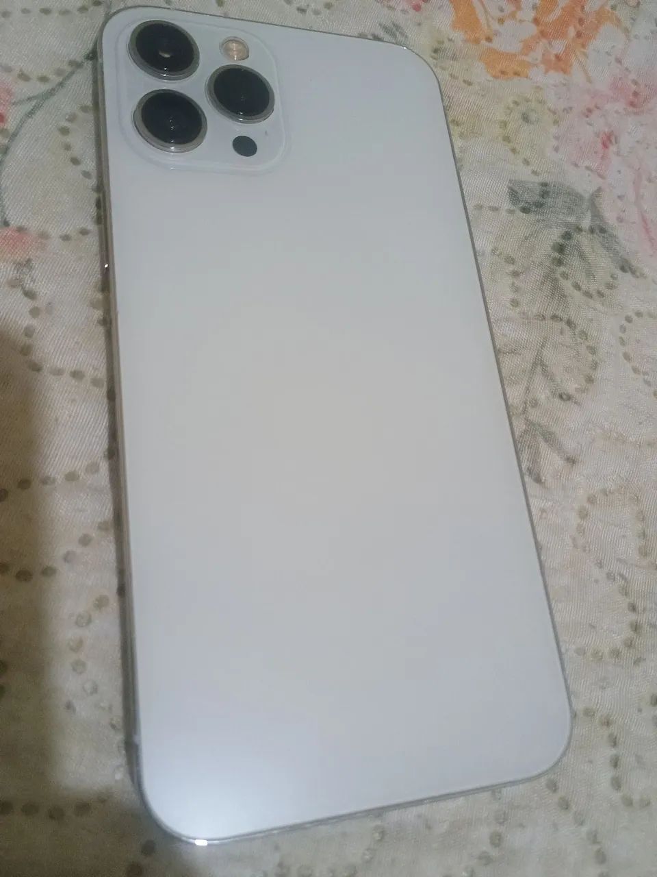 Vendo iPhone 12 Pro Max semi-novo de 128 GB. - Foto 2