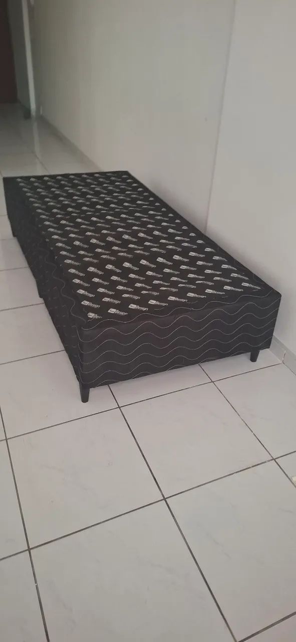 Vendo box de solteiro novo - Foto 2