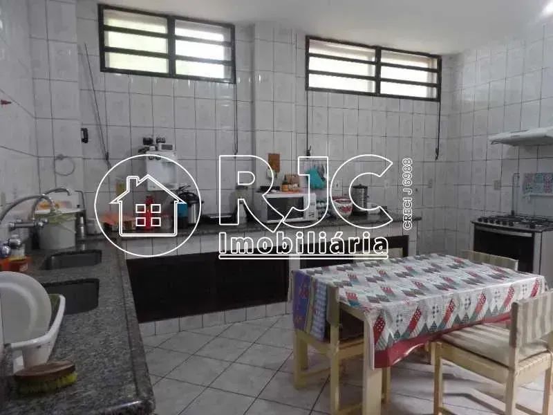 Imóvel para venda tem 918 metros quadrados em Praia do Pecado - Macaé - RJ - Foto 12
