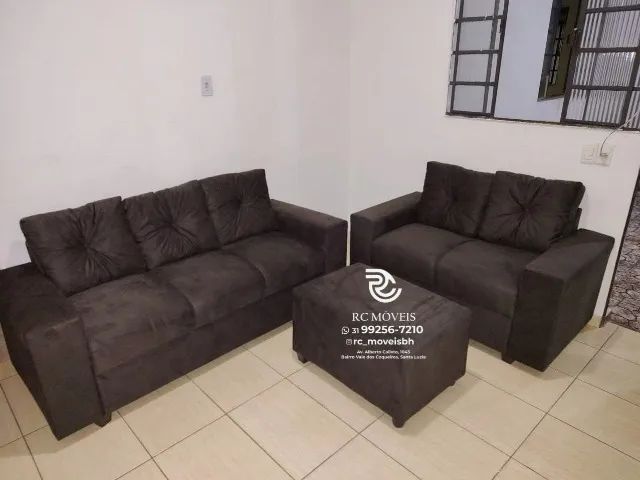 Sofá 2 e 3 assentos com Puff Suede D33 Confortável Direto da Fábrica - Foto 2