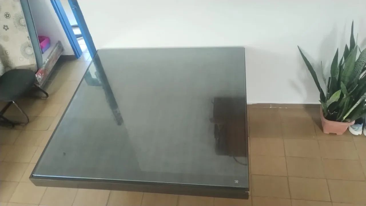 Mesa com tampo de vidro - Foto 2