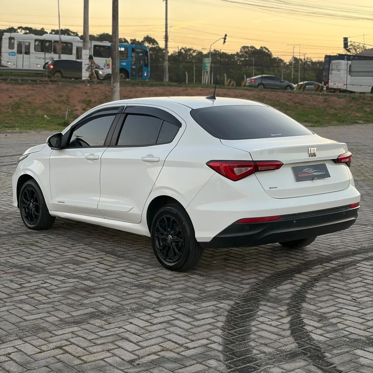 Fiat Cronos Drive 1.3 8V Flex 2022 - Foto 5