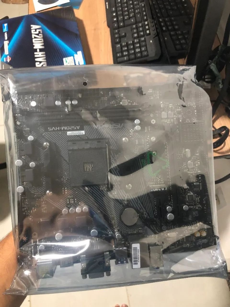 Placa Mãe A520M-HVS nova nunca usada na caixa - Foto 3