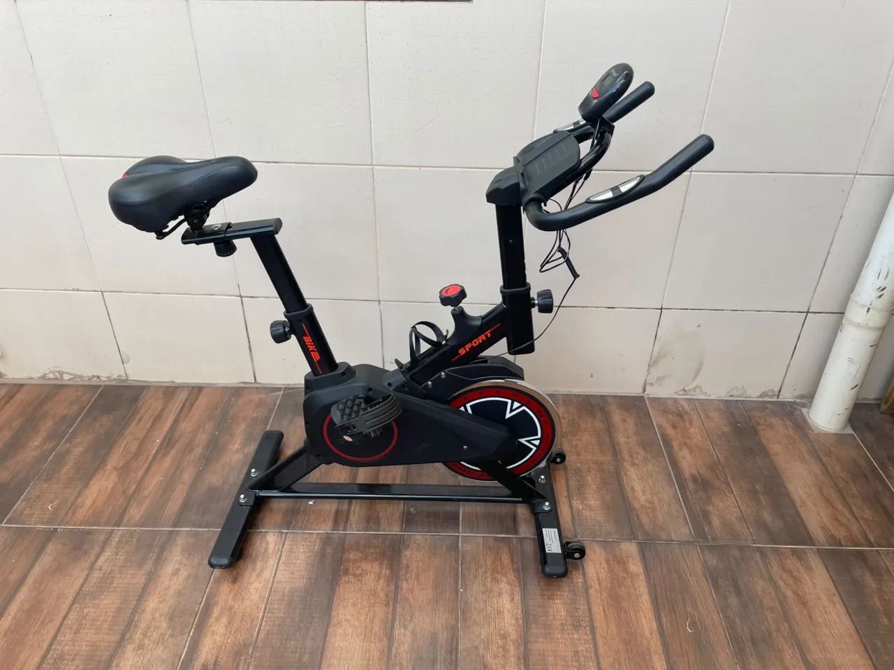 BICICLETA ERGOMÉTRICA SPINNING 