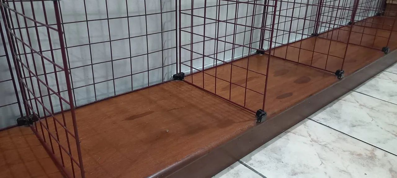 Balcão expositor aramado modulado com base em madeira - Foto 3
