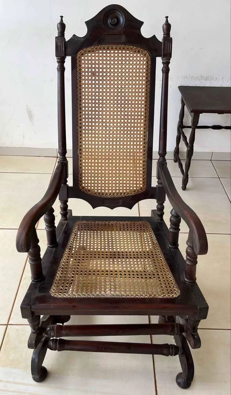 Poltrona clássica anos 60 