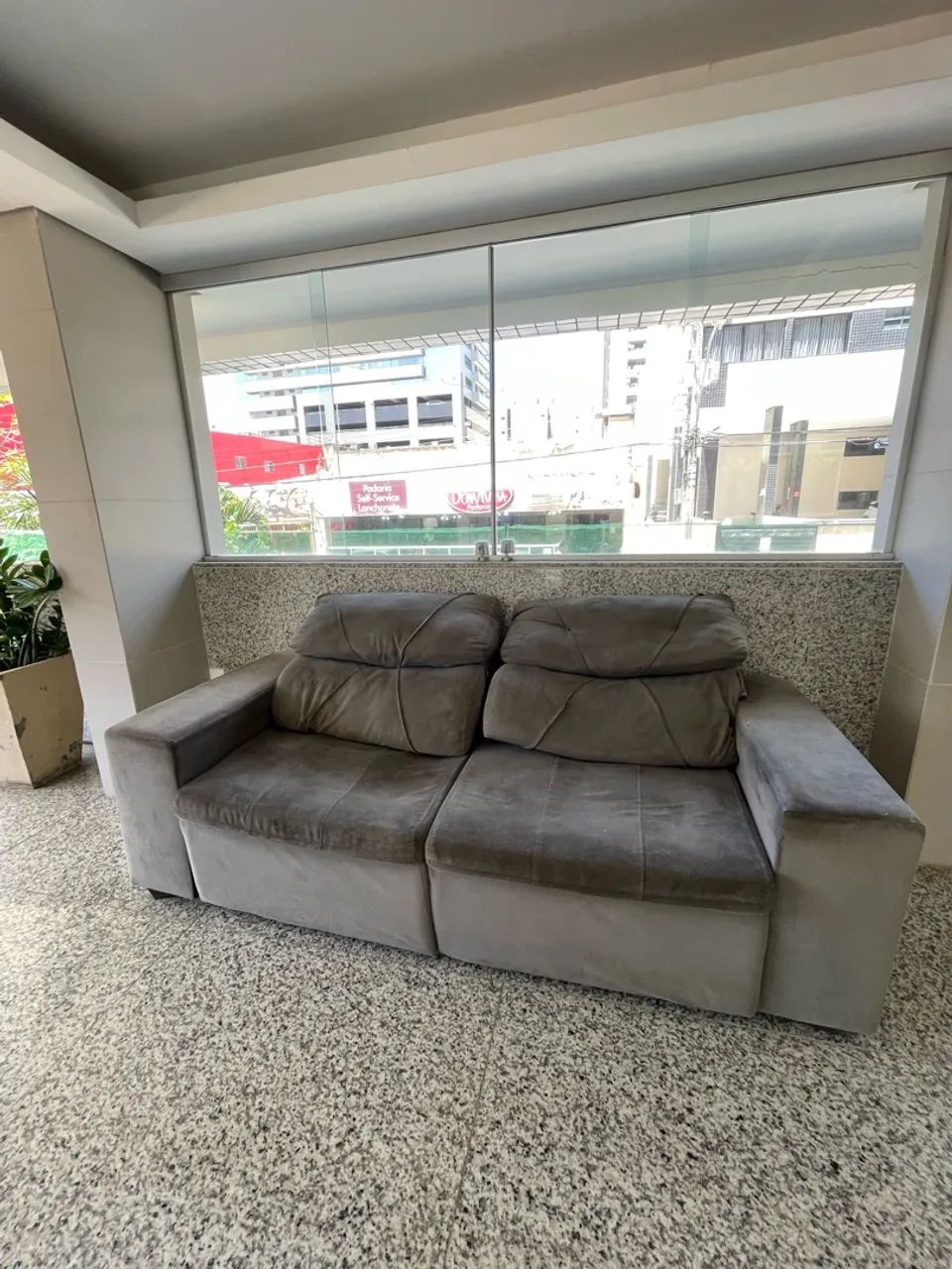 Sofá 2 Lugares Cinza - Estrutura Boa - R$ 350 - Foto 5