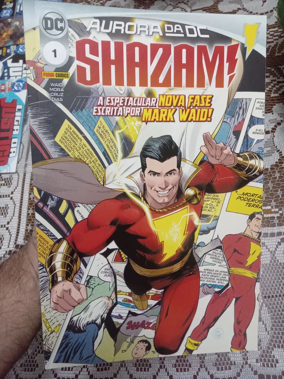 H6 超レア SHAZAM X 90s Rare Works HQ do Shazam da editora Dc comics volume 1 com 176 páginas lombada