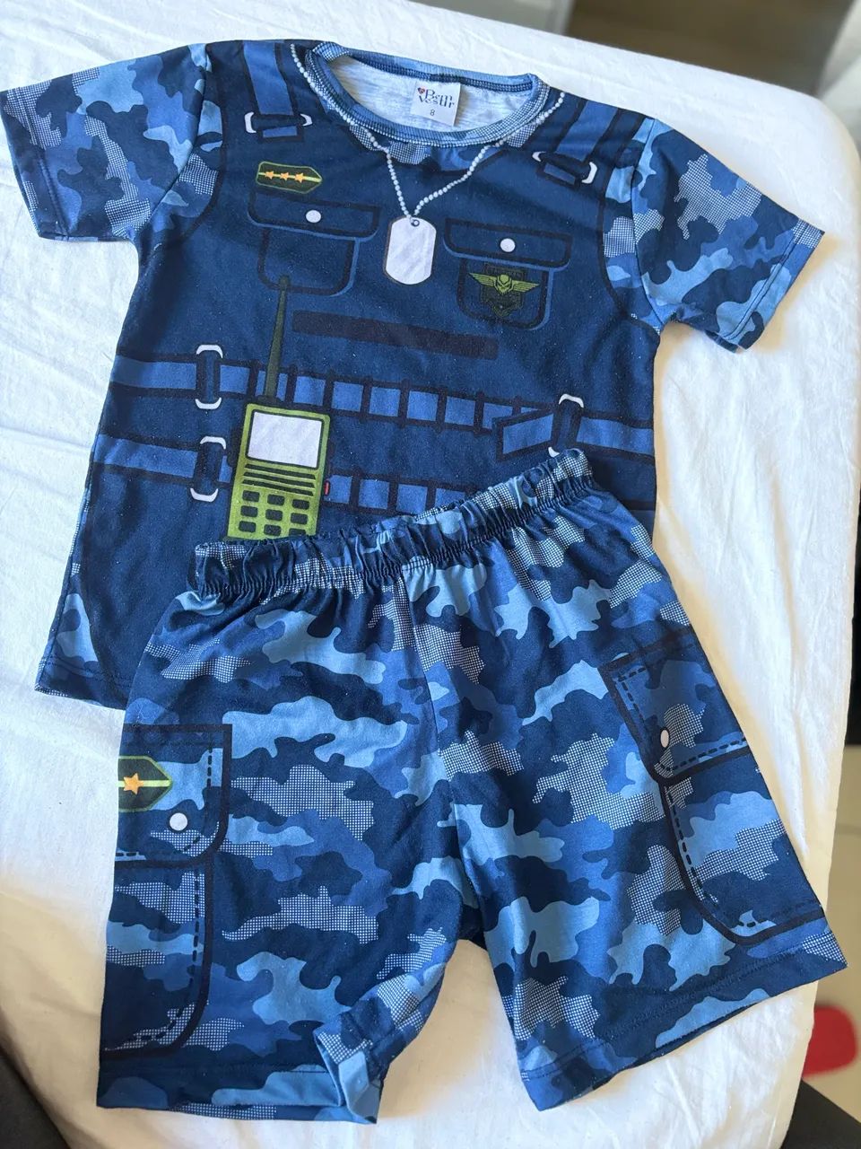 Conjunto policial 8 anos 