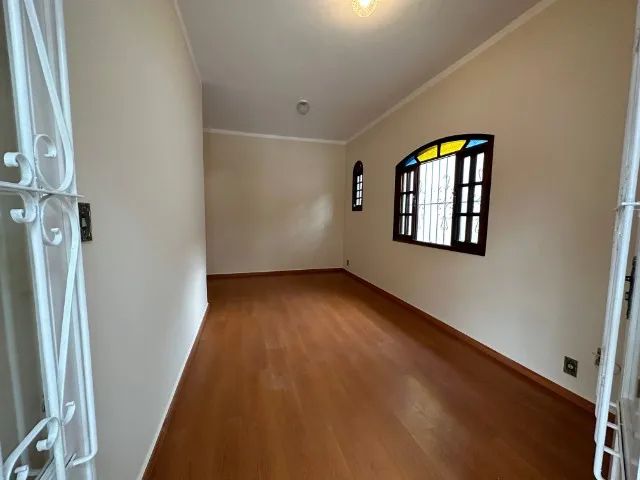 Alugo casa no Quart. Ingelhein com 3 quartos, quintal e garagem  - Foto 4
