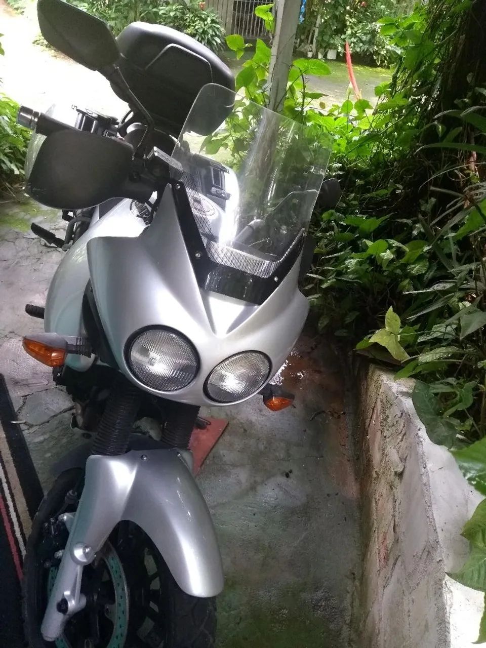 Vendo linda Triumph 955i - Foto 2
