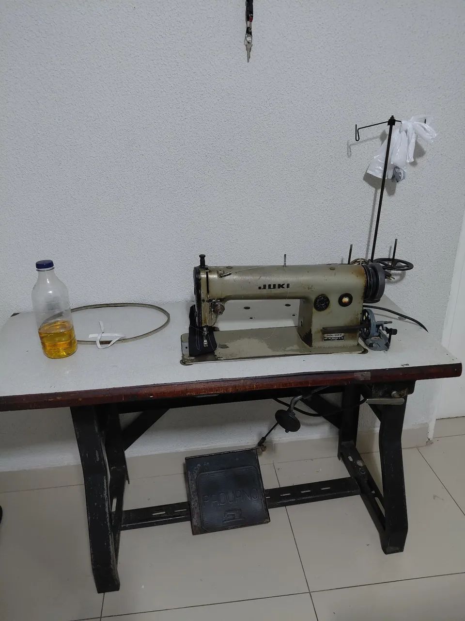 Máquina de custura reta industrial 