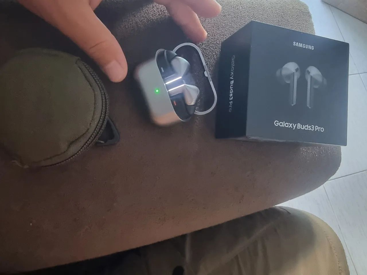 Fone Samsung Galaxy Buds 3 pro - Foto 4