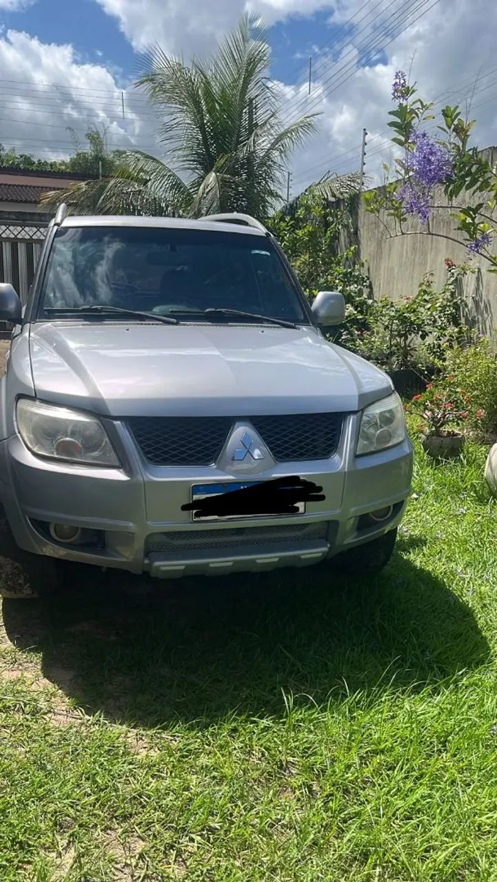 Mitsubishi Pajero 2012