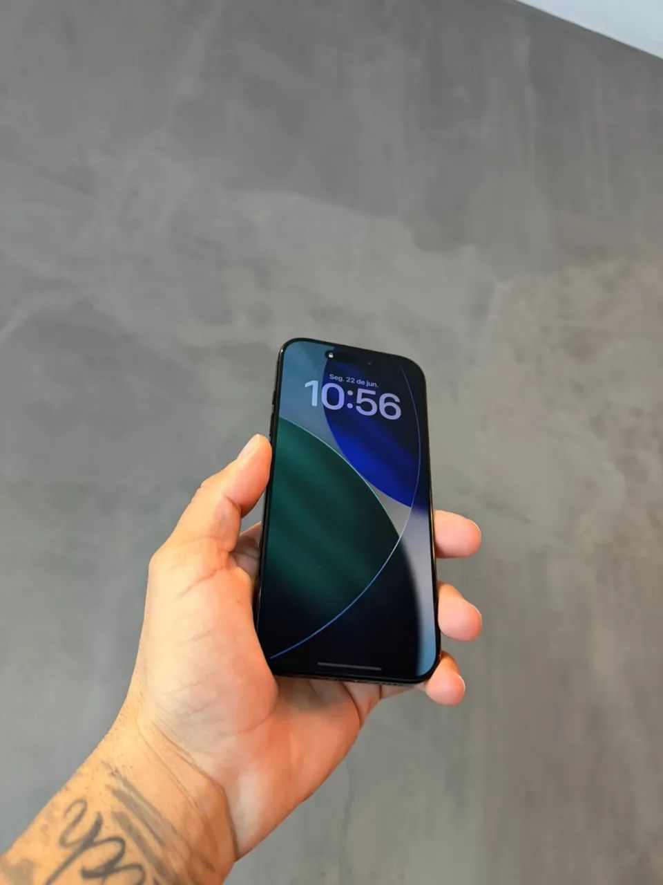 Vendo ou Troco IPhone 16 Pro 128GB Impecável! - Foto 3