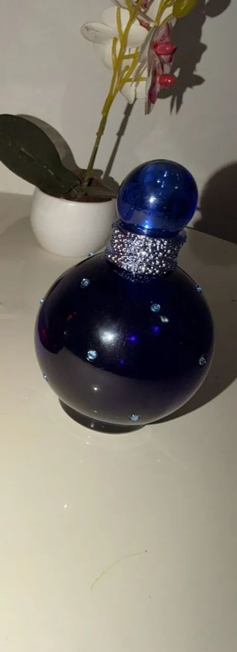 Midnight Fantasy, da Britney Spears.