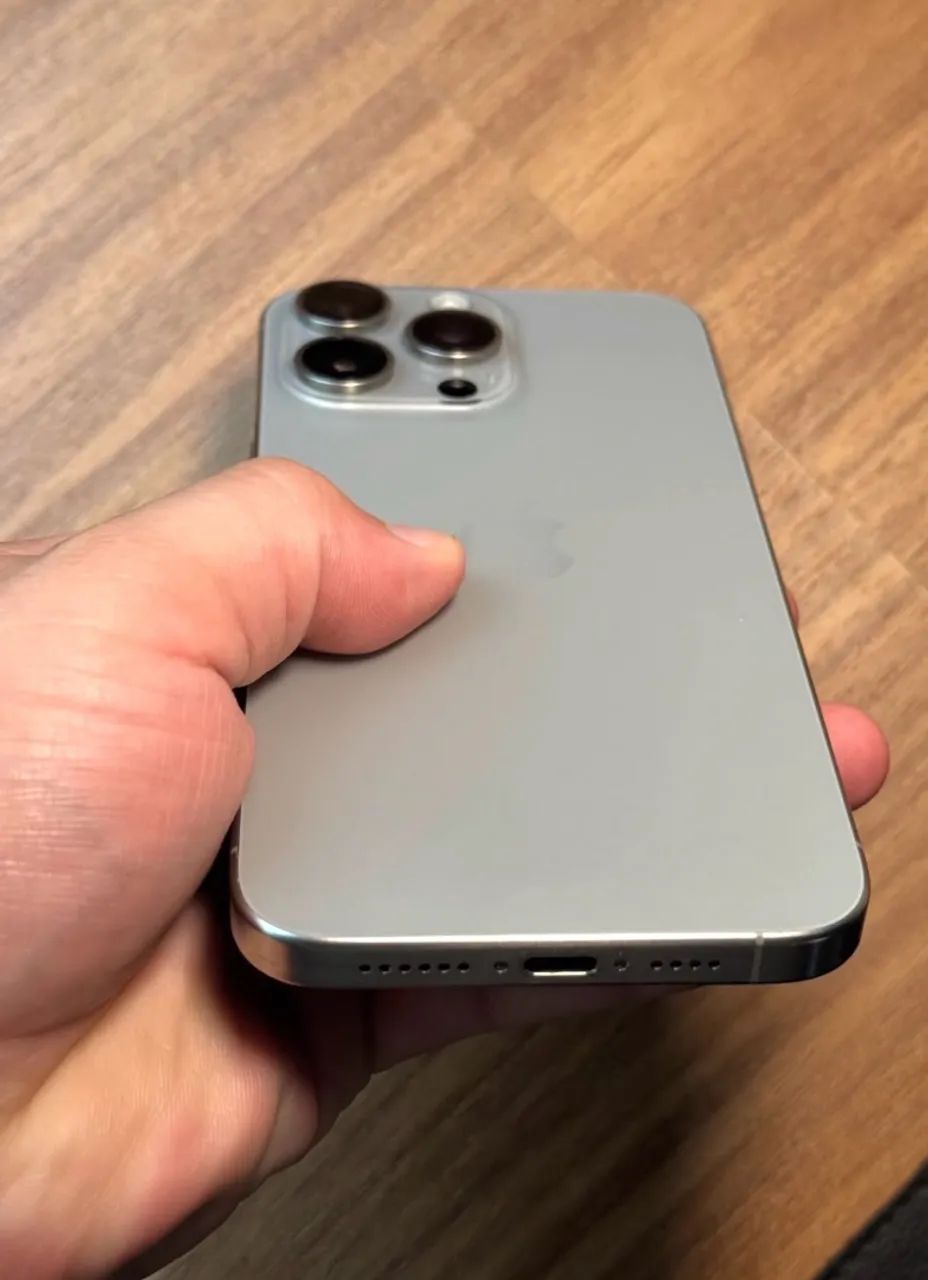 iPhone 15 pro Max  - Foto 2
