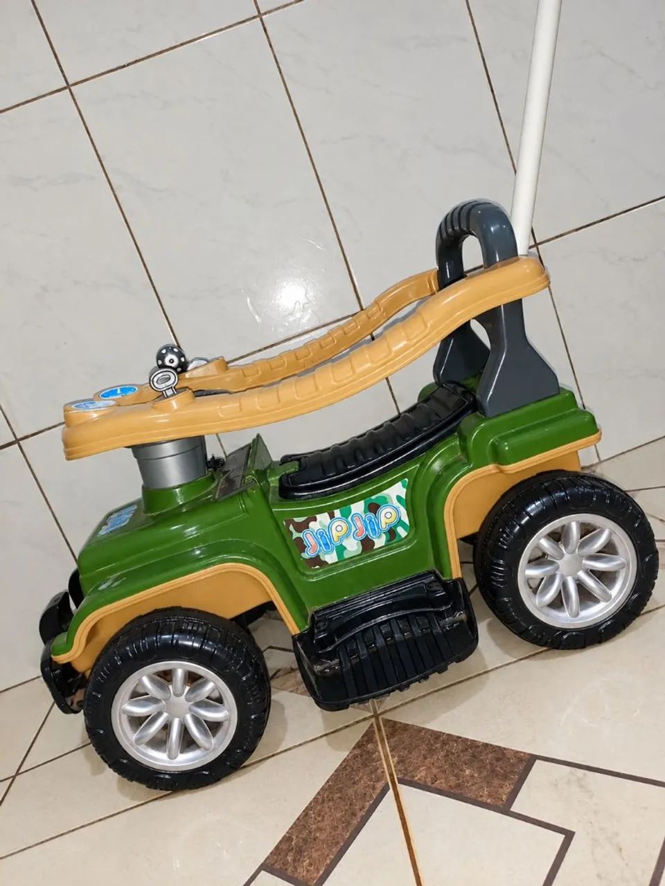 Carrinho de passeio pra crianças 