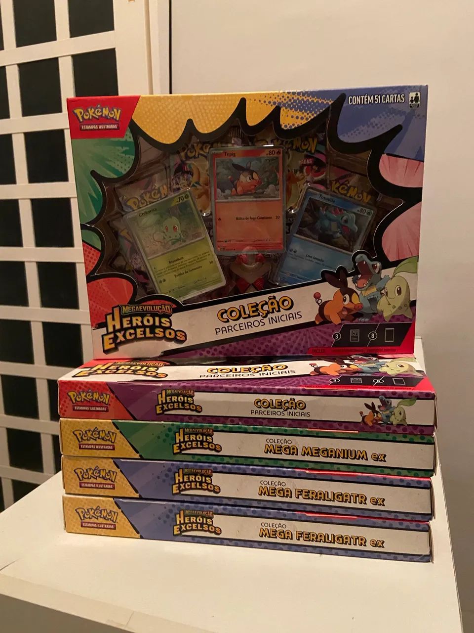 Pokémon box parceiros iniciais heróis excelsos  - Foto 2