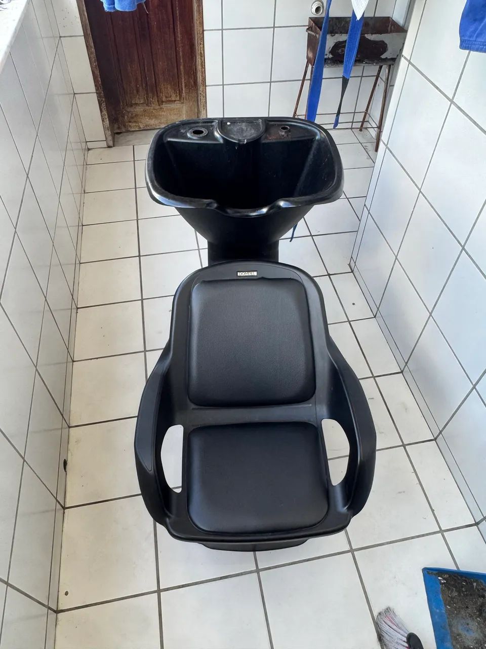 Lavatório de plástico 