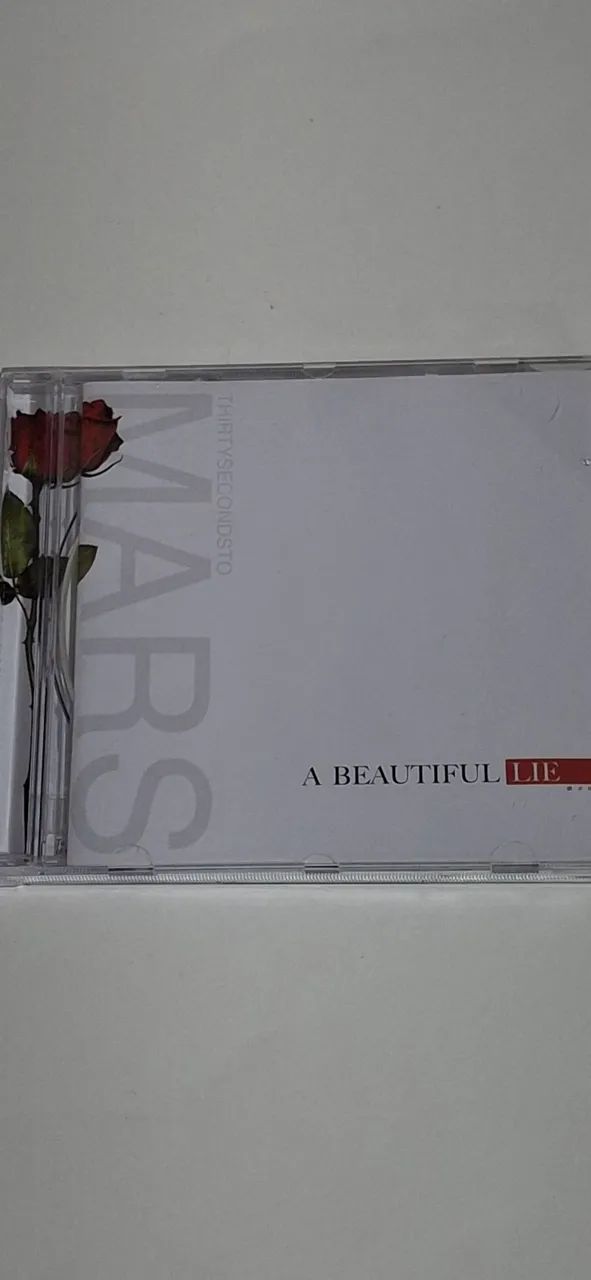 CD 30 seconds to mars - A Beautiful Lie
