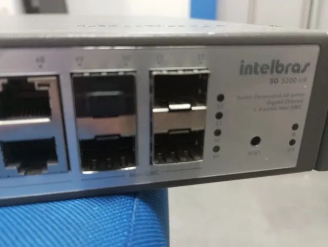 Switch Intelbras 5G 5200 MR 52 portas