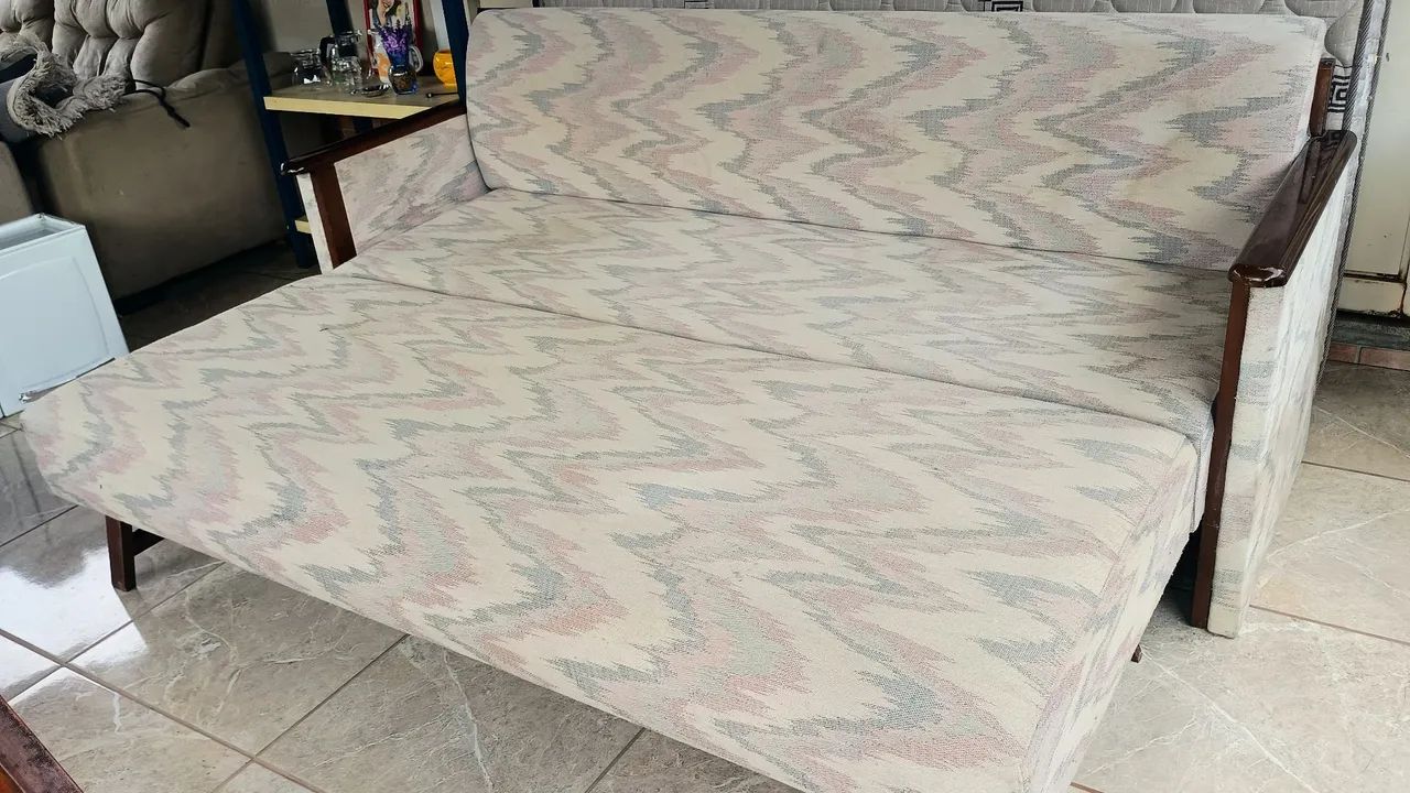 Sofá cama antigo  - Foto 2